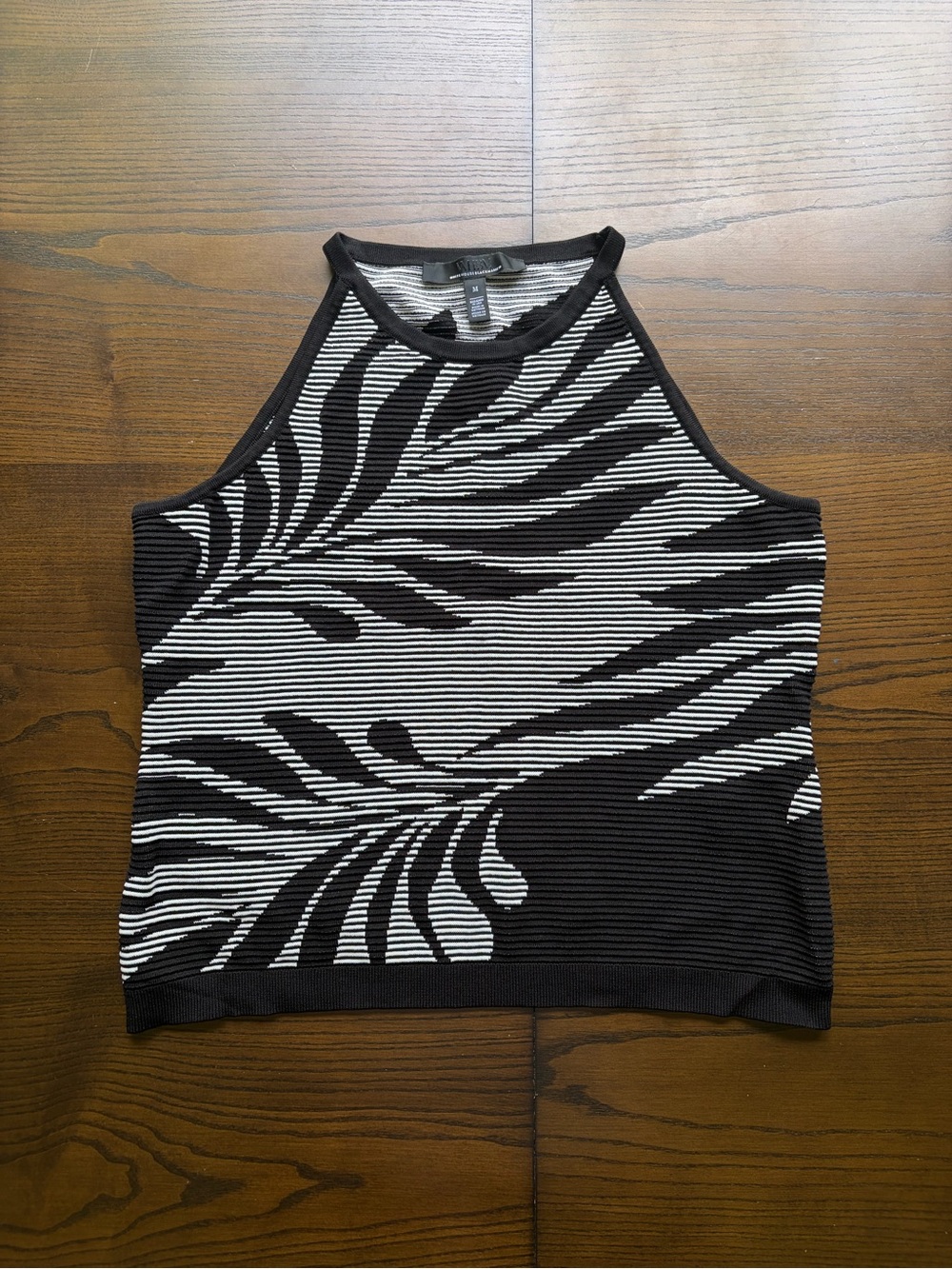 Women's Black & White Leaf Print High Neck Tank Top